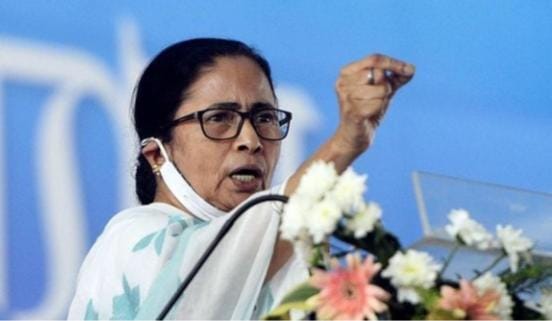 “কী করবেন এত টাকা নিয়ে” তোপ মমতার