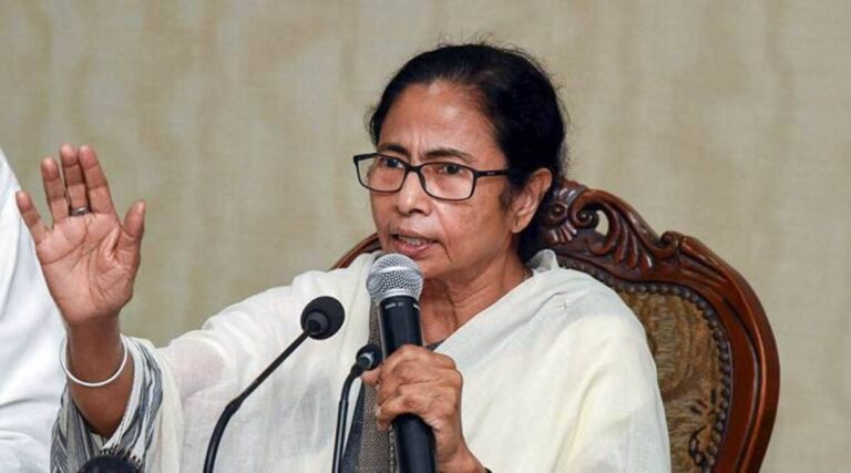 পশ্চিমবঙ্গে শীঘ্রই আরও অনেক জেলা ভাগ করা হবে: মমতা বন্দ্যোপাধ্যায়