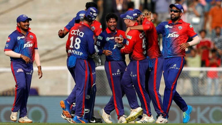 হাউ ইজ দ্য জোশ: ডেভিড ওয়ার্নারের চার্জ-আপ উদযাপনের নেতৃত্ব