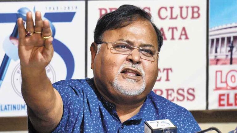 পার্থর কেলেঙ্কারির কিছুটা ফাঁস ইডির কাছে