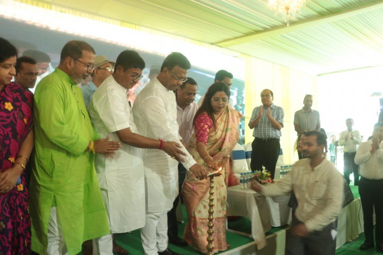 পাইকারি বাণিজ্যে বিপ্লব ঘটালো “সৃজন গ্লোবাল হাট”