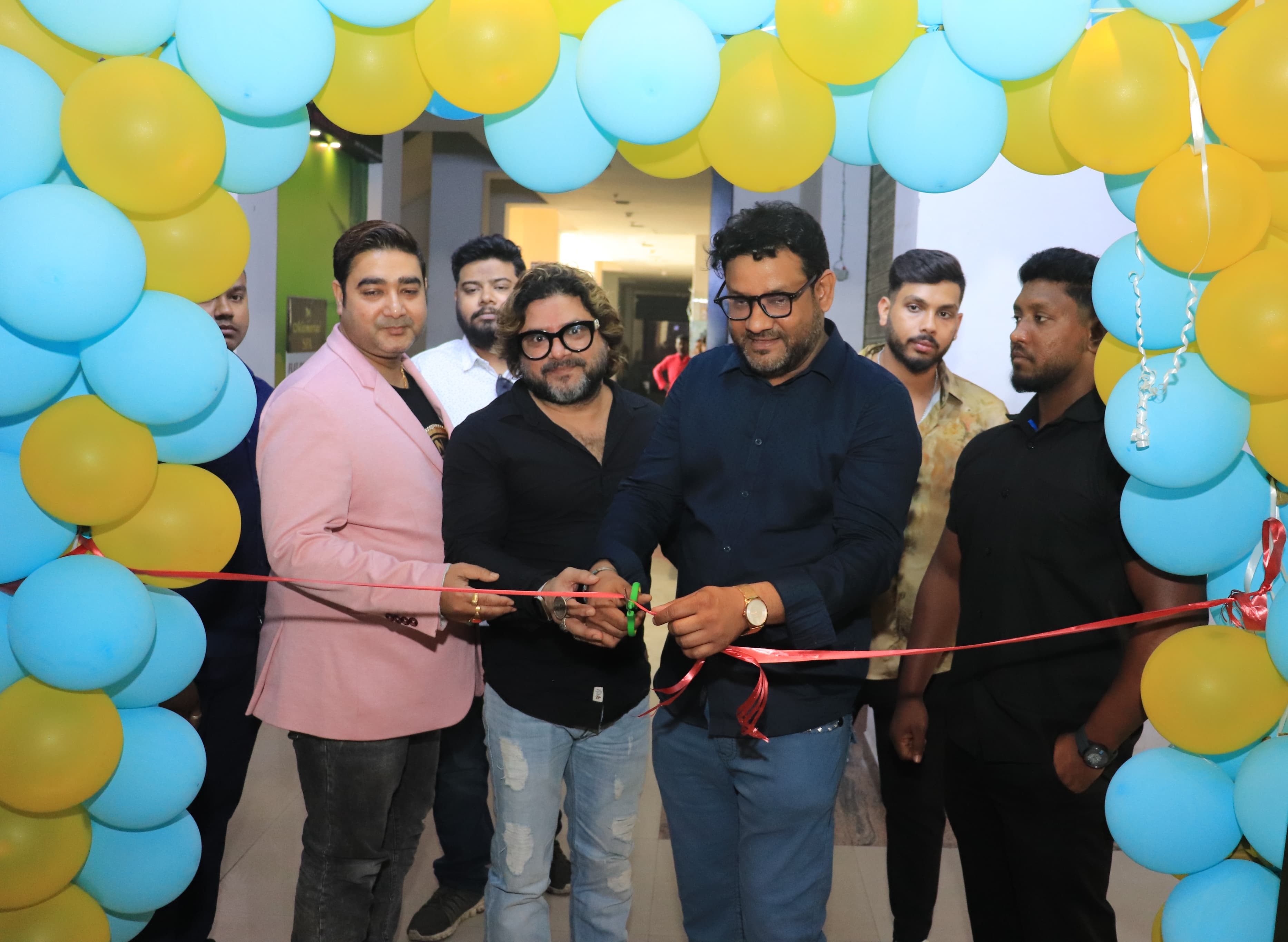 ভারতীয় খাবার রেস্তরাঁ রূপে নিউটাউনের 'ডি এল এফ গ্যালেরিয়া'-র অভ্যন্তরে খুলল 'রাজপুতানা দরবার'।
